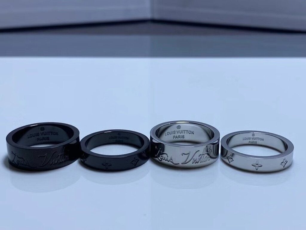 Louis Vuitton Ring Style LV 0358 size5-11