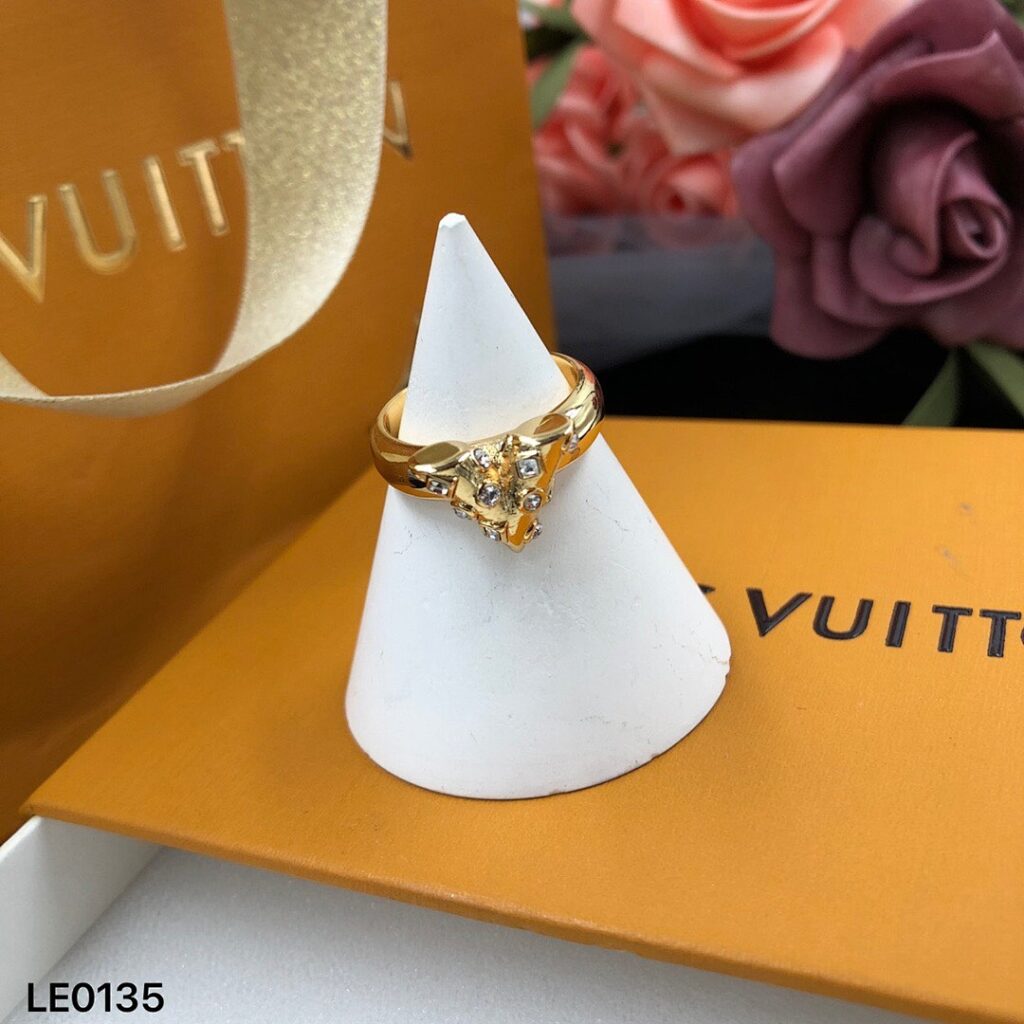 Louis Vuitton Ring Style lv 0458 6-7-8