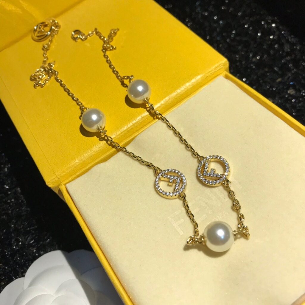 Fendi Necklace Style fendi 0658
