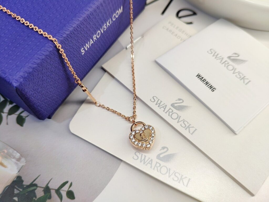 Swarovski Necklace Style 0558