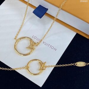 Louis Vuitton Necklace Style 45 45