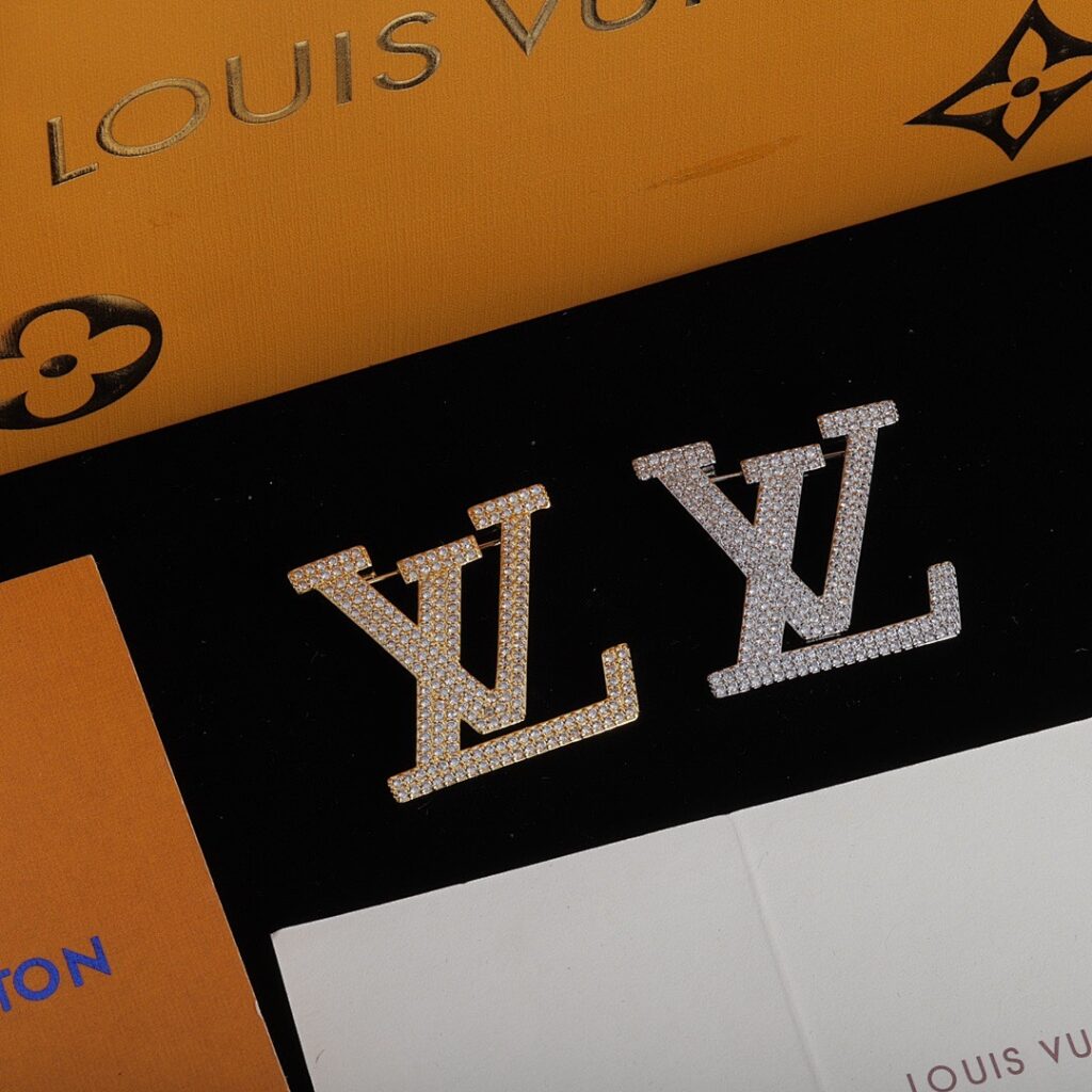 Louis Vuitton Jewelry Style 50