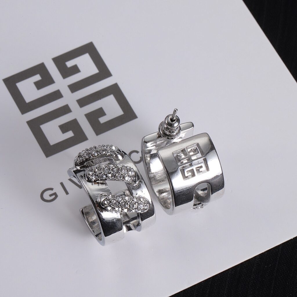 Givenchy Jewelry Style 45