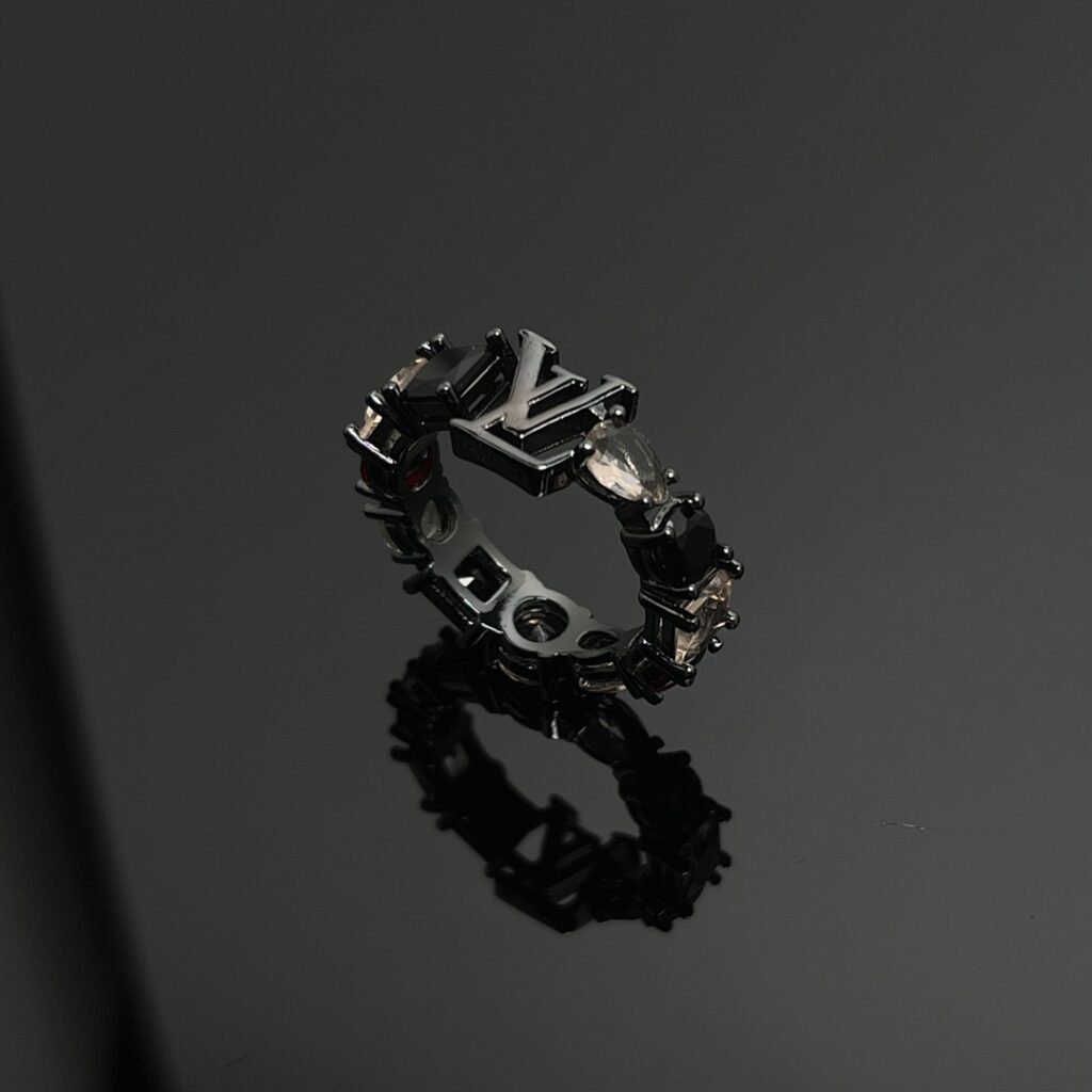 Louis Vuitton Jewelry Style 43 size 5-6-7-8-9-10