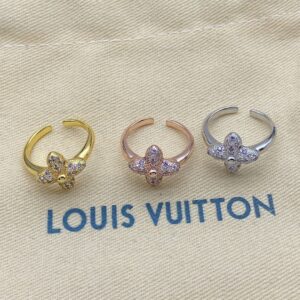 Louis Vuitton Jewelry Style 37