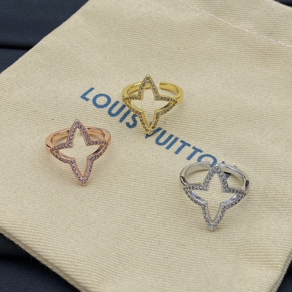 Louis Vuitton Jewelry Style 35