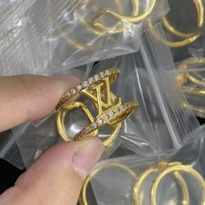 Louis Vuitton Jewelry Style 37