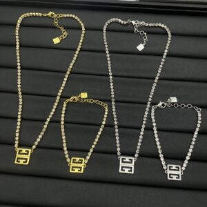 Givenchy Necklace Style 45 40
