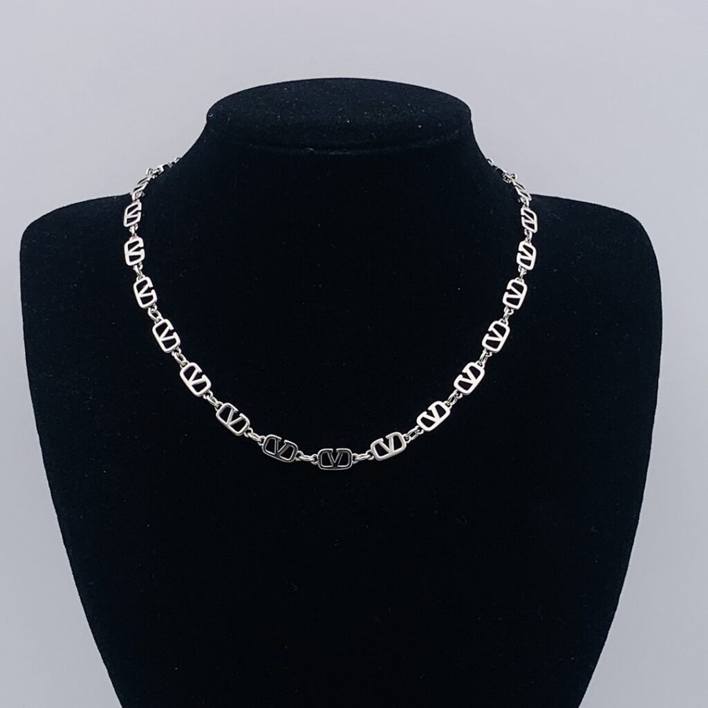 Valentino Necklace Style 40 60