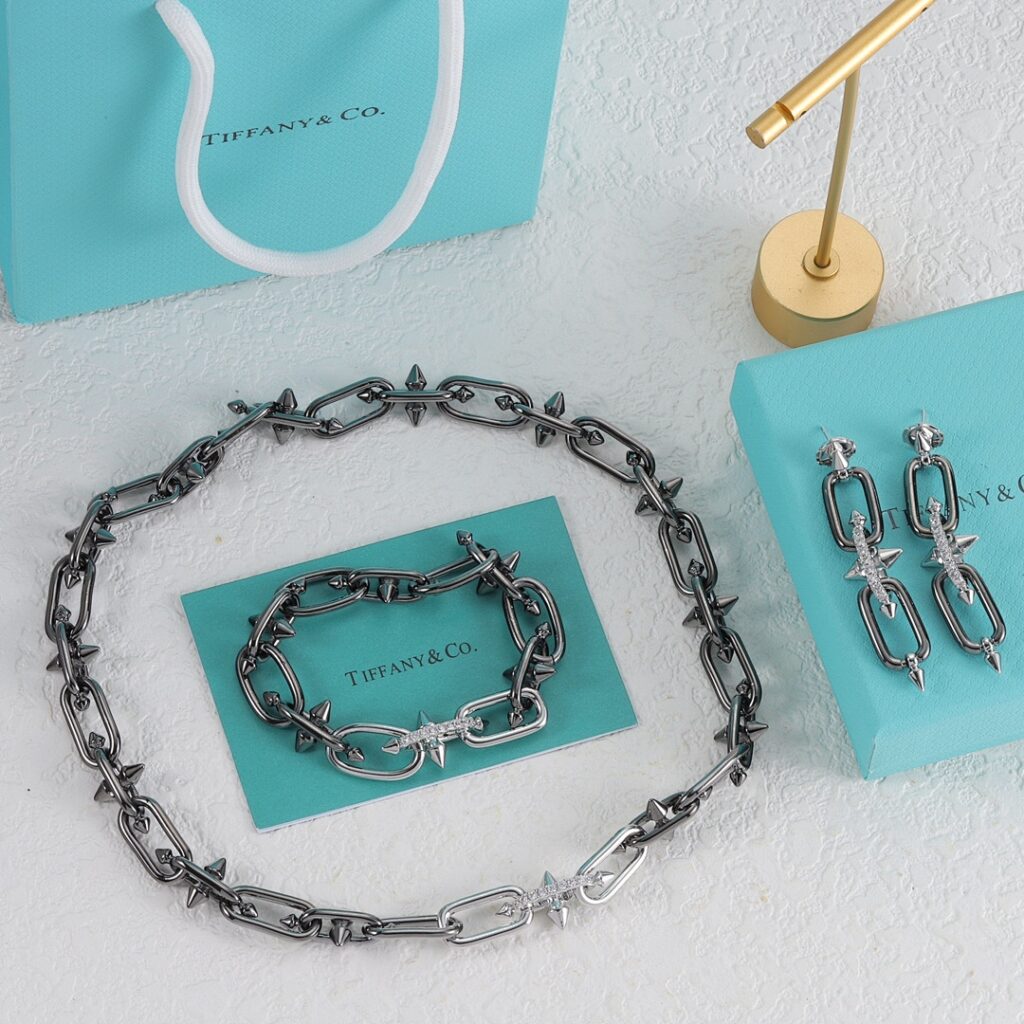 Tiffany Necklace Style 70 45 45