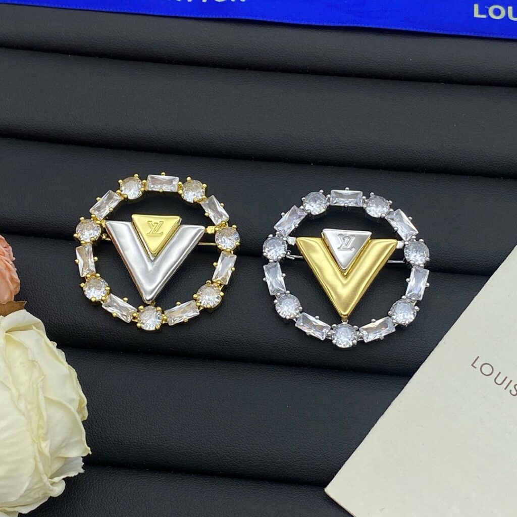 Louis Vuitton Jewelry Style 50
