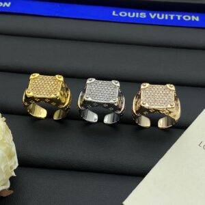 Louis Vuitton Jewelry Style 40