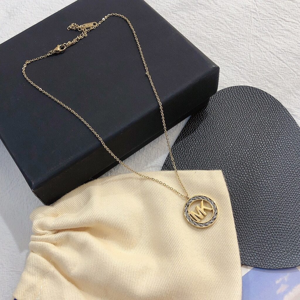 Jewelry Style 25