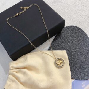 Jewelry Style 25