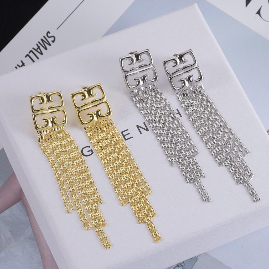 Givenchy Jewelry Style 40