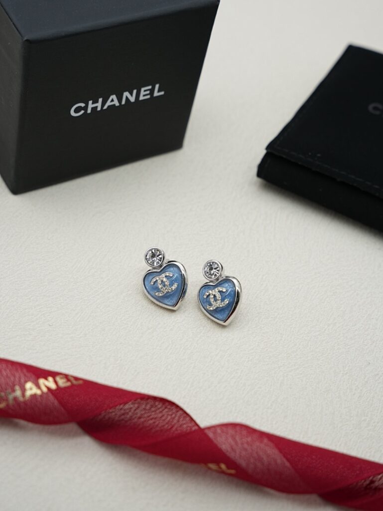 Chanel Jewelry Style 55