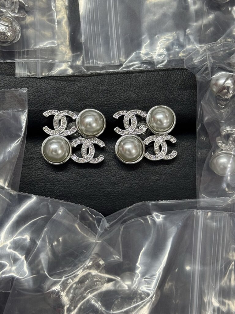 Chanel Jewelry Style 55