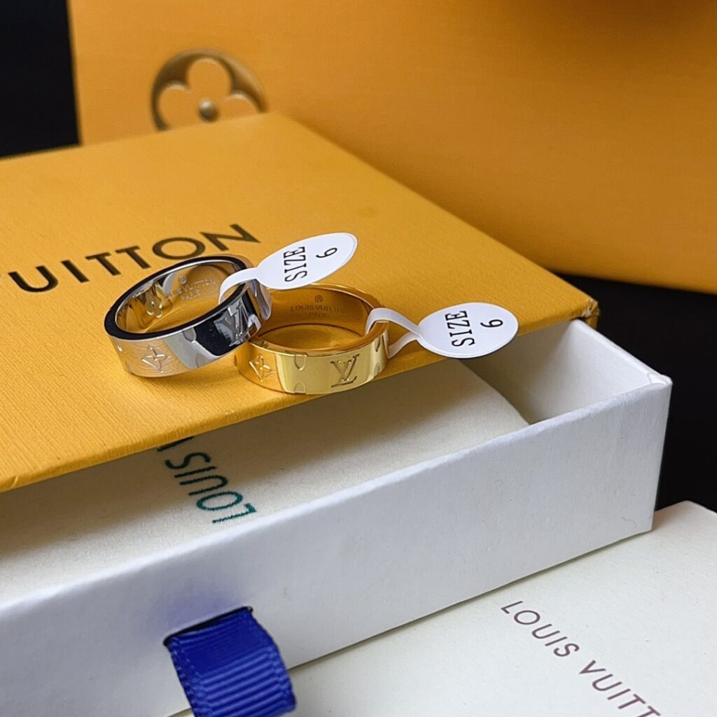 Louis Vuitton Jewelry Style 35 SIZE 6789