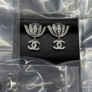 Chanel Jewelry Style 55