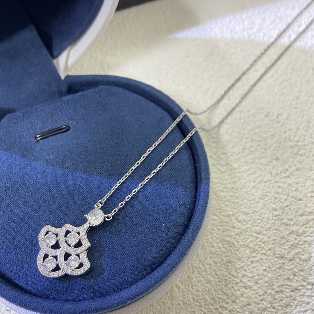 Graff Jewelry Style 45