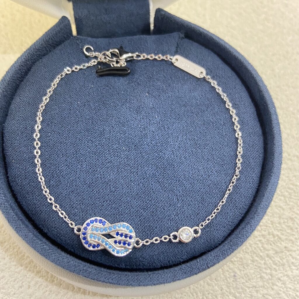 Jewelry Style 60