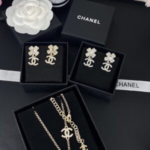 Chanel Jewelry Style 55
