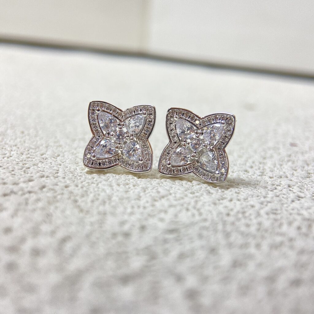 Jewelry Style 38
