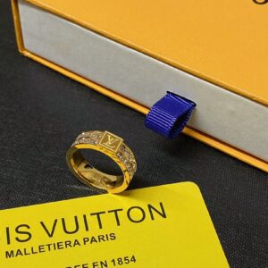 Chanel Jewelry Style 37 size6789
