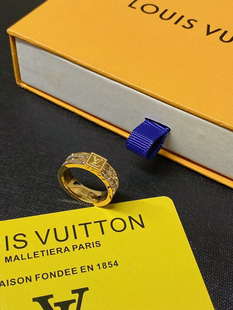 Chanel Jewelry Style 37 size6789