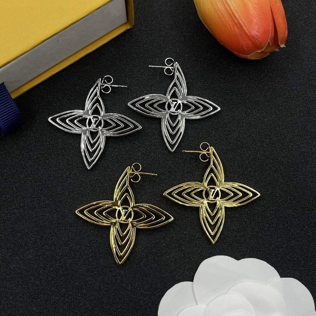 Louis Vuitton Jewelry Style 45