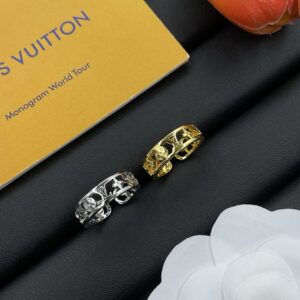 Louis Vuitton Jewelry Style 35