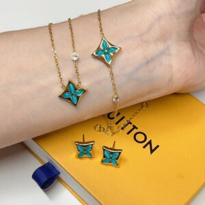 Louis Vuitton Necklace Style 40 40 40