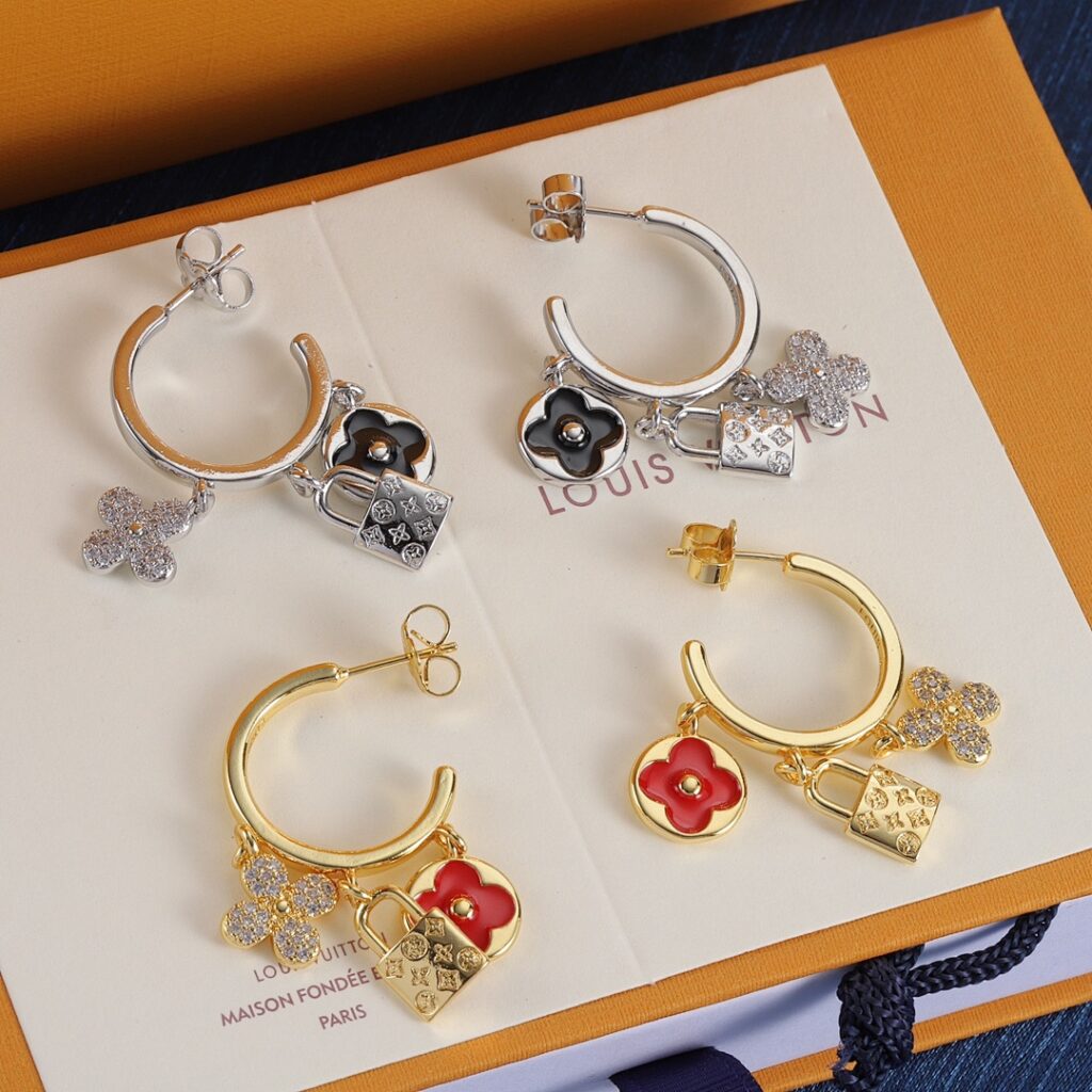 Louis Vuitton Jewelry Style 45