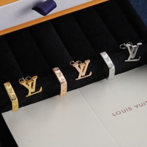 Louis Vuitton Jewelry Style 35