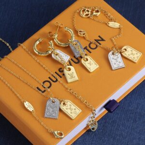 Louis Vuitton Jewelry Style 95