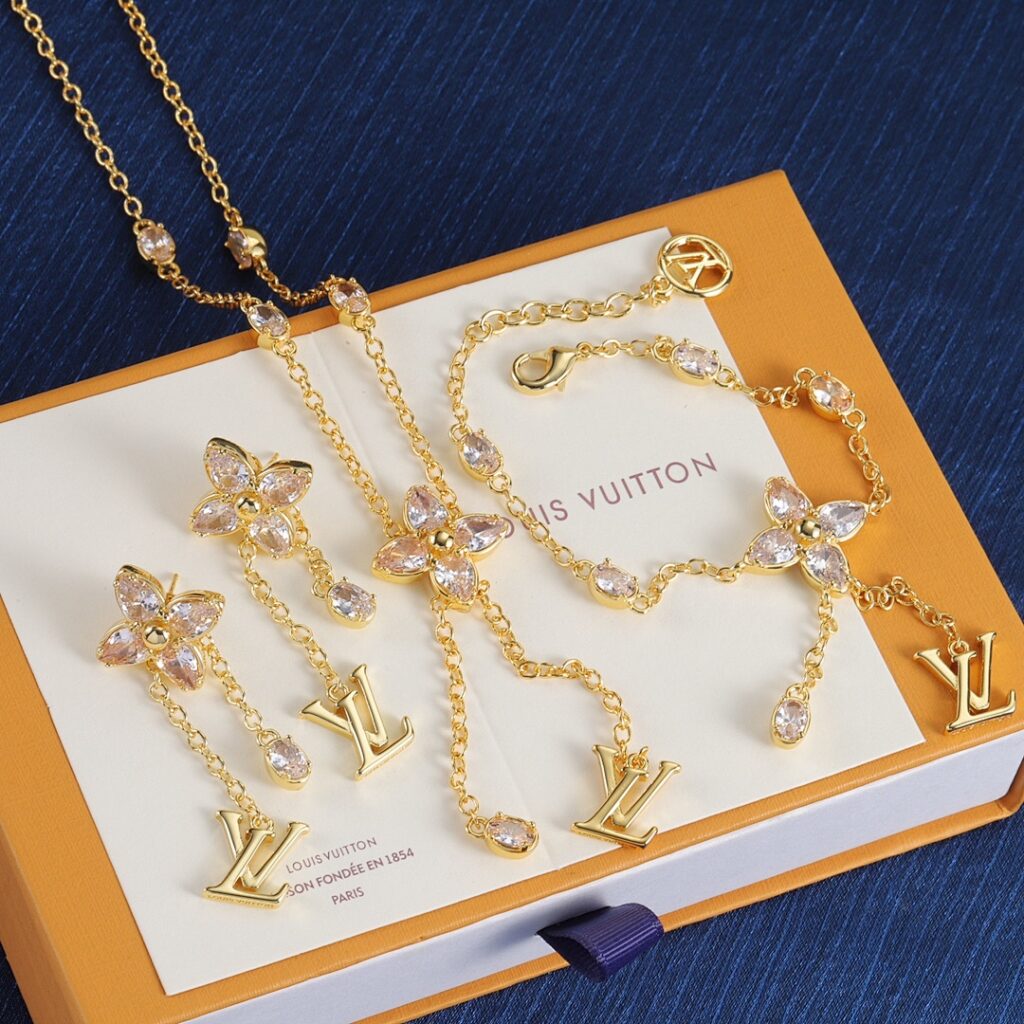 Jewelry Style 125