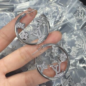 Louis Vuitton Jewelry Style 45