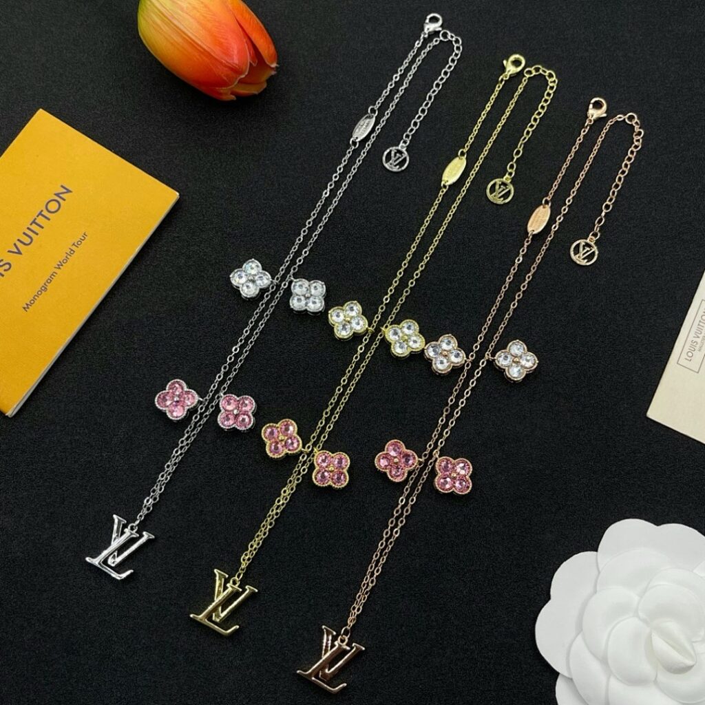 Louis Vuitton Jewelry Style 55