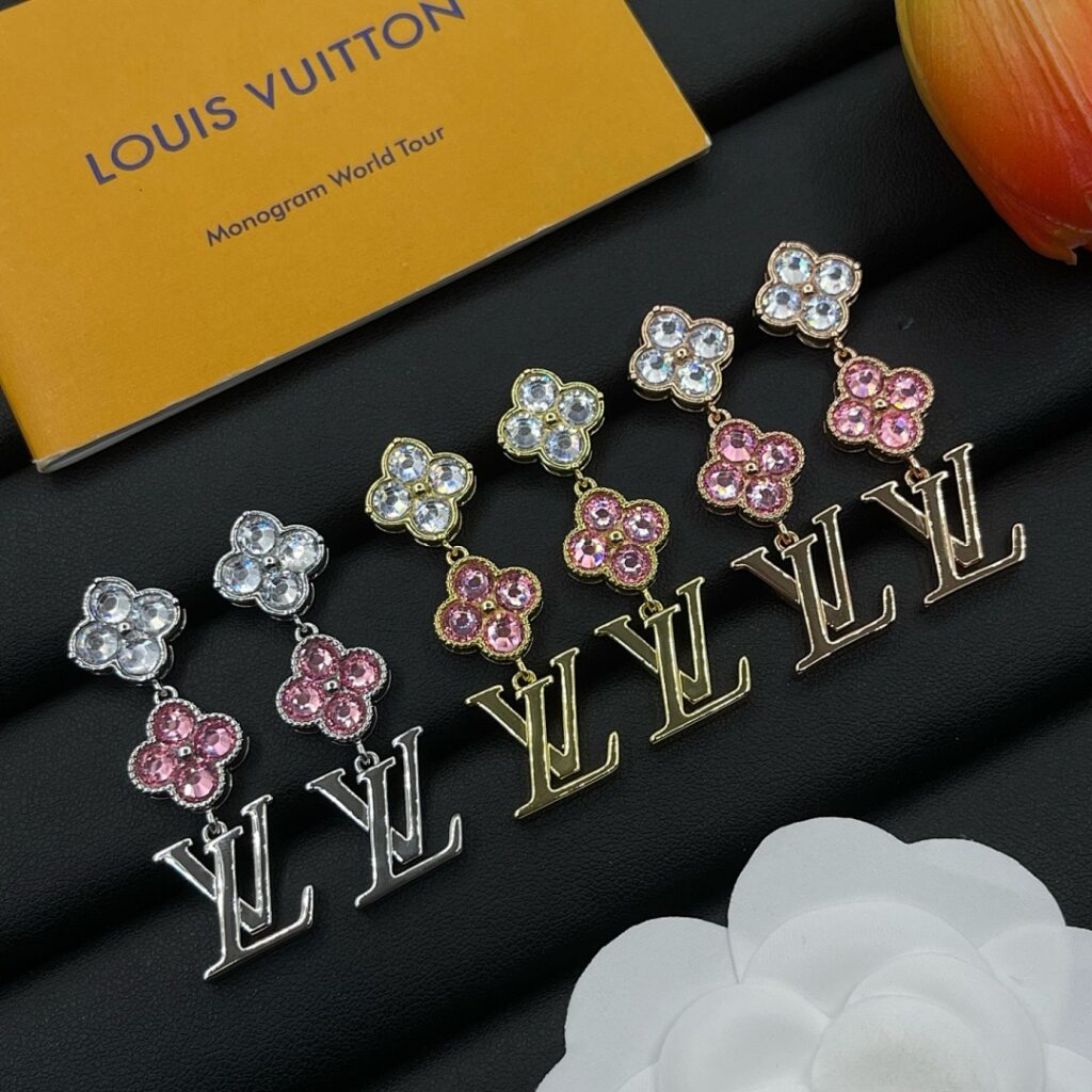 Louis Vuitton Jewelry Style 45