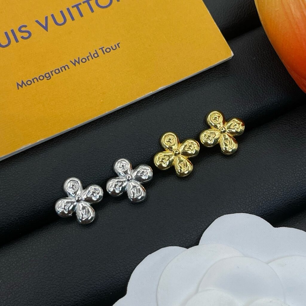 Louis Vuitton Jewelry Style 35