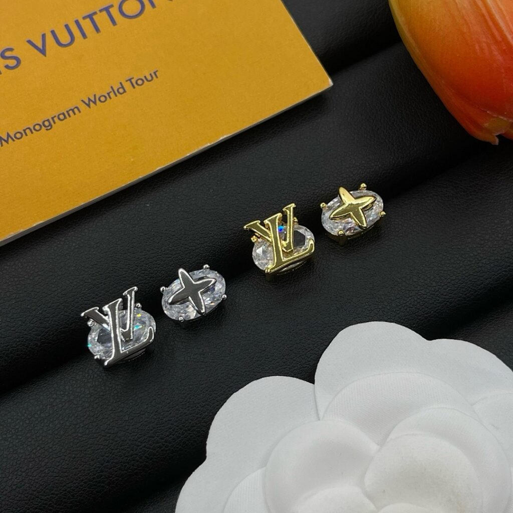 Louis Vuitton Jewelry Style 40