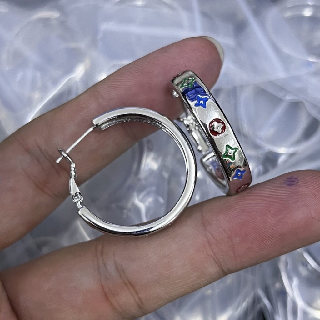 Louis Vuitton Jewelry Style 40