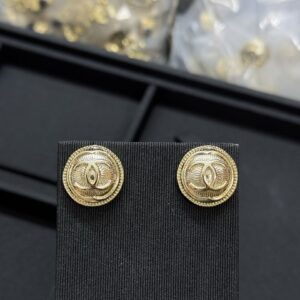 Chanel Jewelry Style 40