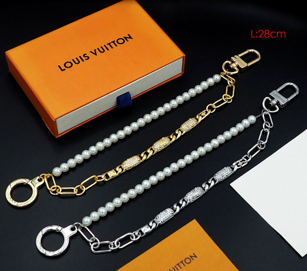 Jewelry Style 100