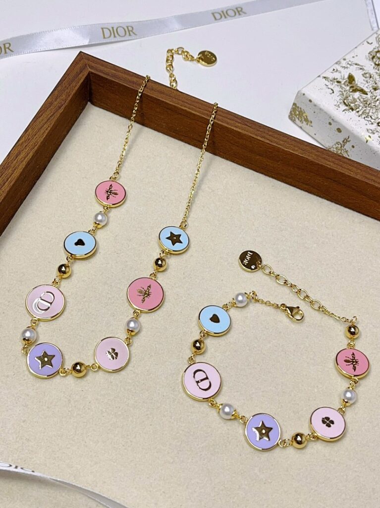 Dior Necklace Style 60 55