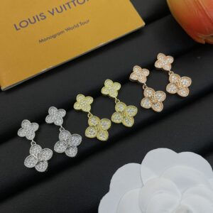 Louis Vuitton Jewelry Style 40