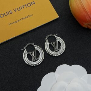 Louis Vuitton Jewelry Style 40