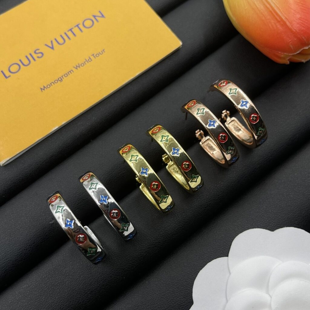 Louis Vuitton Jewelry Style 40
