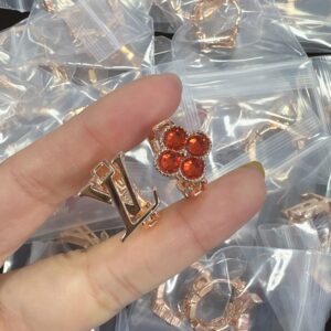 Louis Vuitton Jewelry Style 40