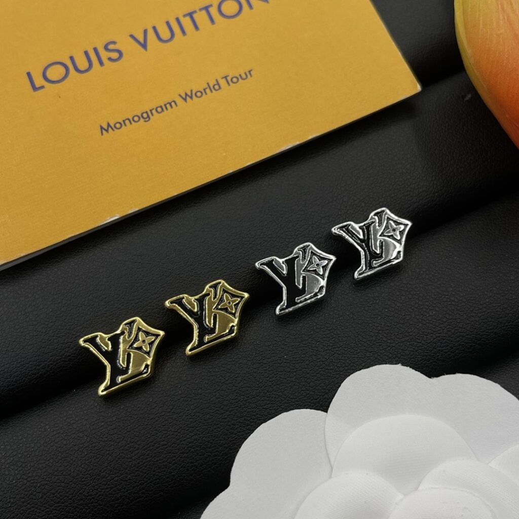 Louis Vuitton Jewelry Style 37